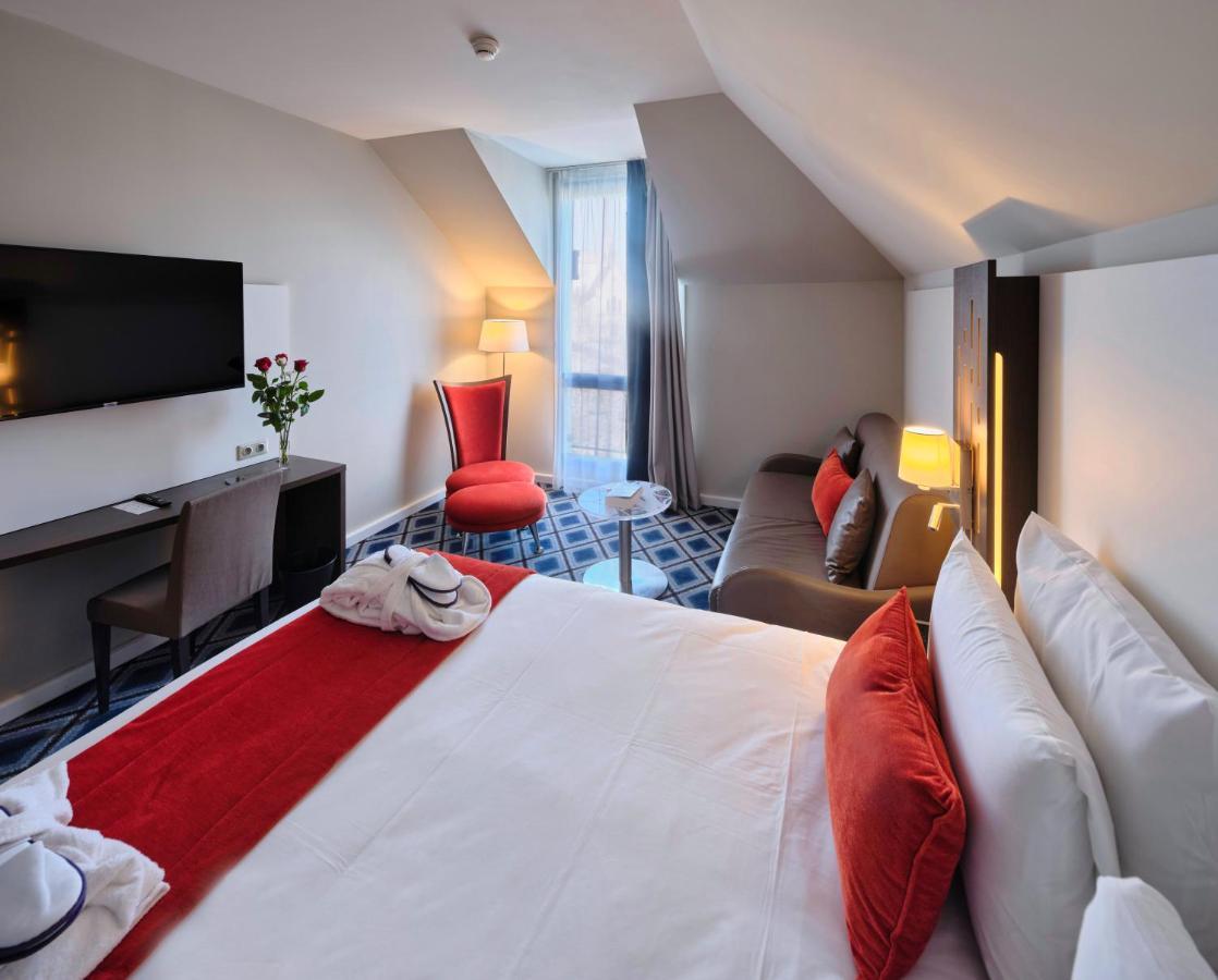 Mercure Chartres Cathedrale Luaran gambar