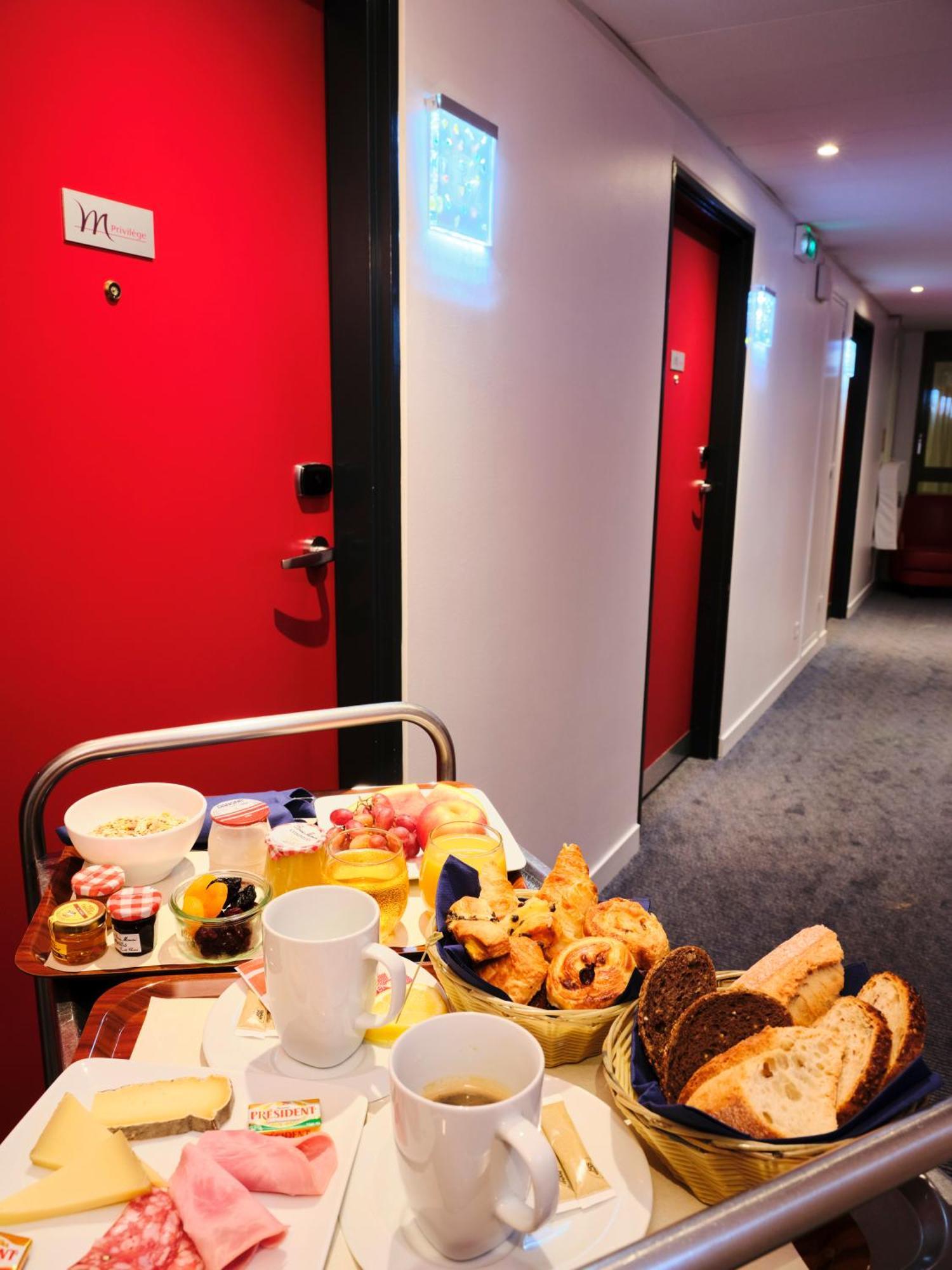 Mercure Chartres Cathedrale Luaran gambar