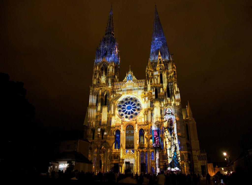 Mercure Chartres Cathedrale Luaran gambar